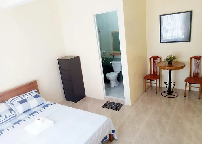 Bed & Breakfast R & D Island Santa Fe (Cebu)