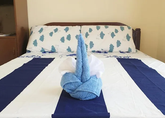 Bed & Breakfast R & D Island 3*
